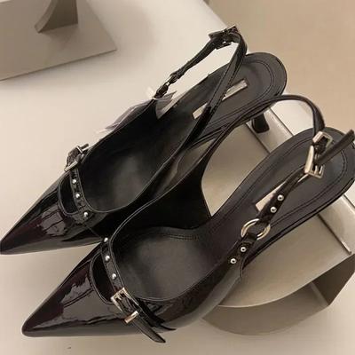 Mode 2024 Tempérament Noir Pointu Chaton à Talon Fin Boucle Une Ligne Boucle Sandales d'Été Féminines