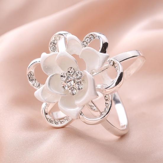 3Pcs/Set Flower Scarf Ring Elegant Silk Scarf Rings Rhinestone Scarf Clip Rings for Women Neckerchiefs Shawls