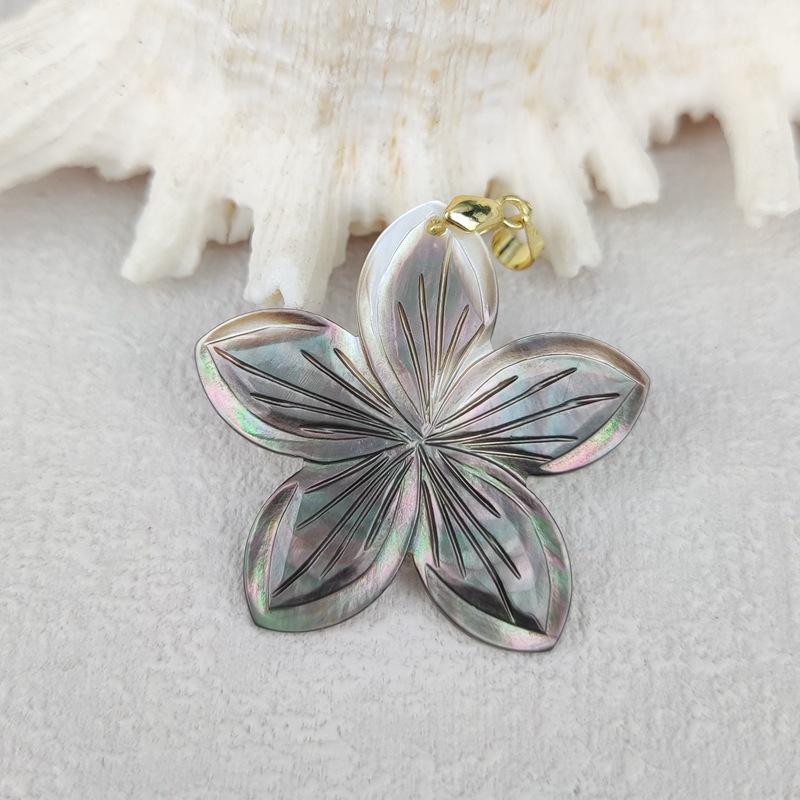 Natural Seashell Leaf Clavicle Chain with Camellia Pendant