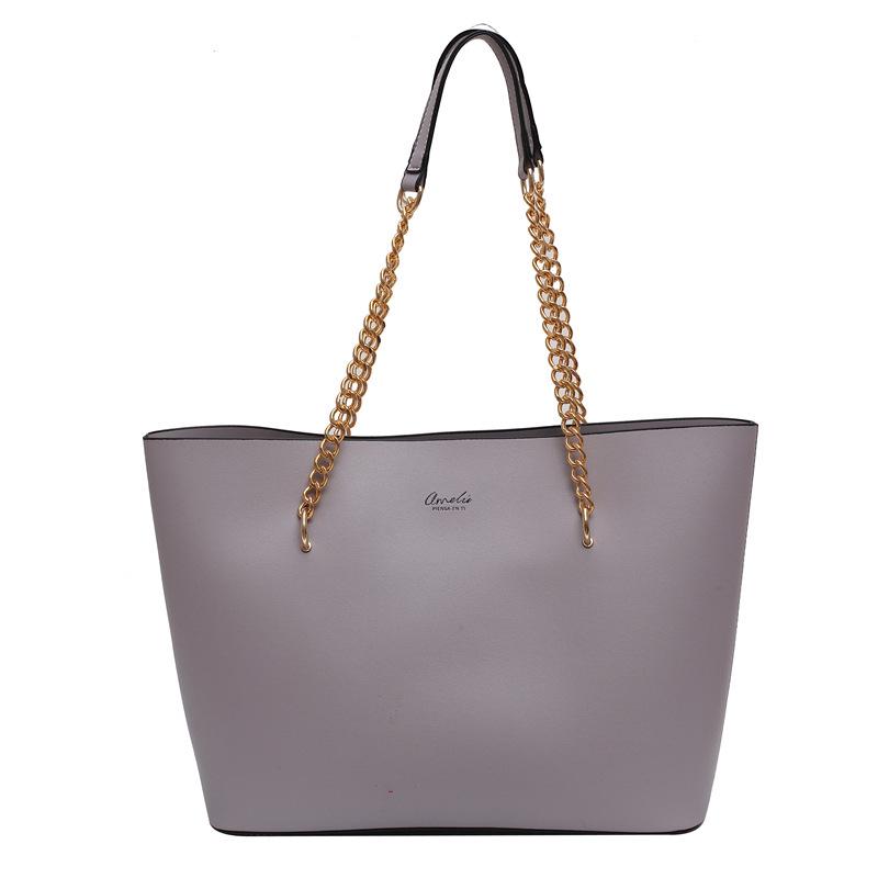 Women s Tote: Large Capacity, Stylish Chain Shoulder Handbag серый