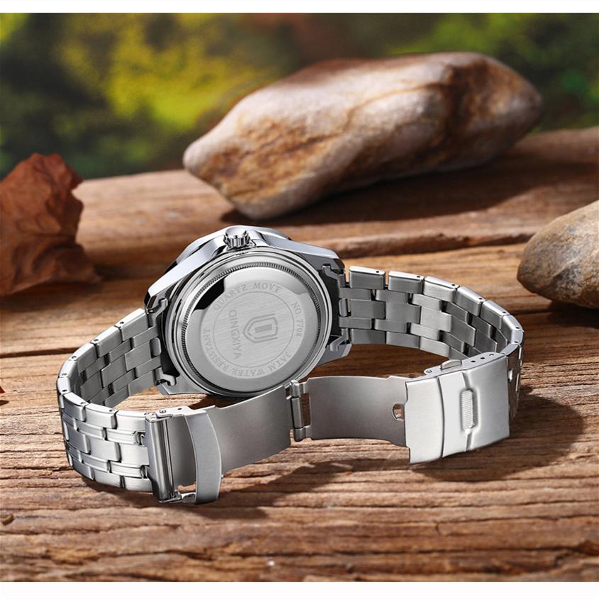 Men's Diver Style Quartz Watch with Luminous Hands Auto Date Waterproof Stainless Steel/Rubber Band Wristwatch