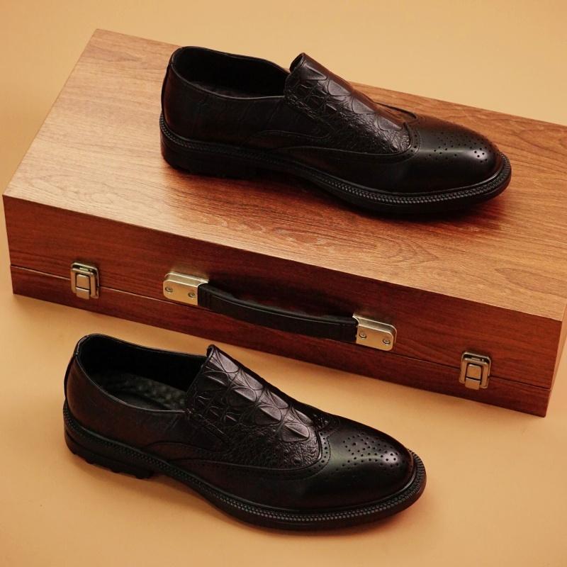 Mode Heißverkaufende Herren Slipper Europa Amerika Klassische Braune Dicksohlige Business Kleiderschuhe Vielseitige Herren Leder Freizeitschuhe