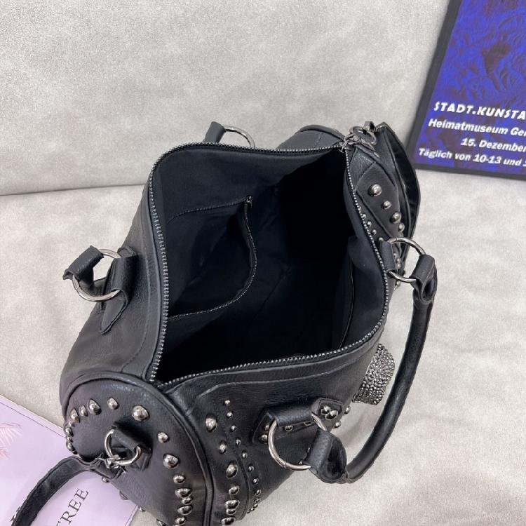 Versatile Shoulder Bag Rivet Messenger Bag for Teen Girl Handbag Crossbody Bag