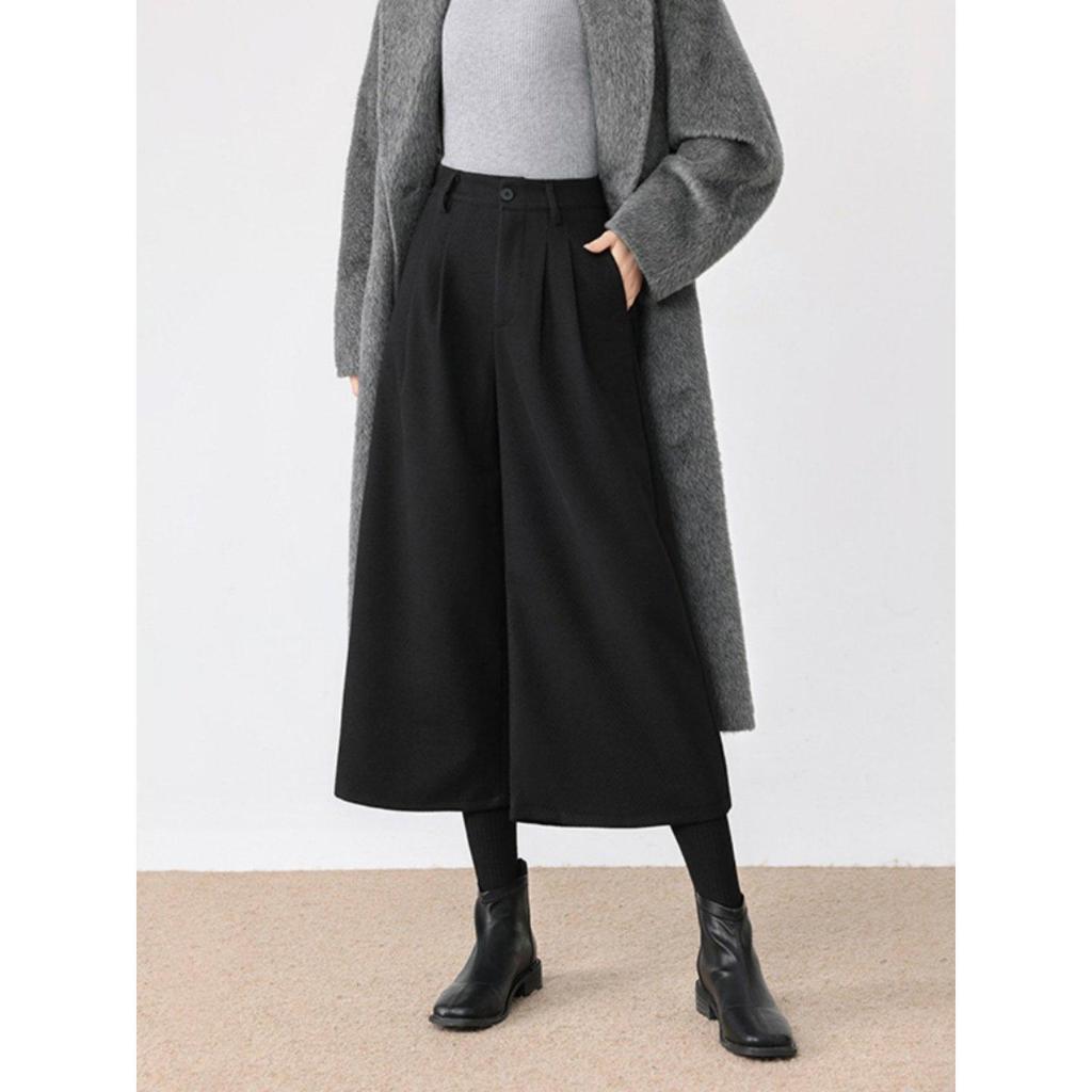 Women's Plus Size Dark Grey Wool-Blend Straight Leg Cropped Pants - Loose, Casual, Petite, Thickened for Spring & Autumn