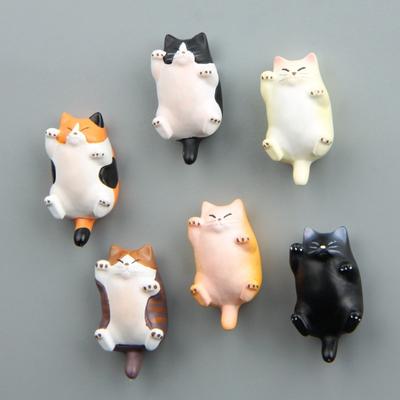 Harz-Wärme-Serie Niedliche und mollige Katzen-Cartoon 3D Magnetischer Verschluss Kühlschrankmagnete, Magnetische Aufkleber, Handyhüllen-Materialien