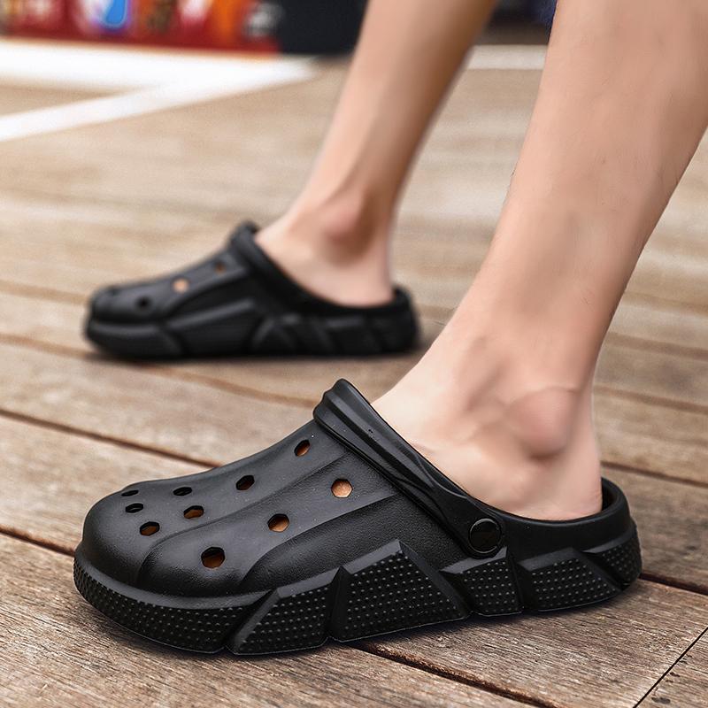 Fashion Classic Summer Men Slippers Clogs Outdoor Garden Shoes Hole Shoes Male Casual Sandals Water Shoes Comfort Home Soft Slippers