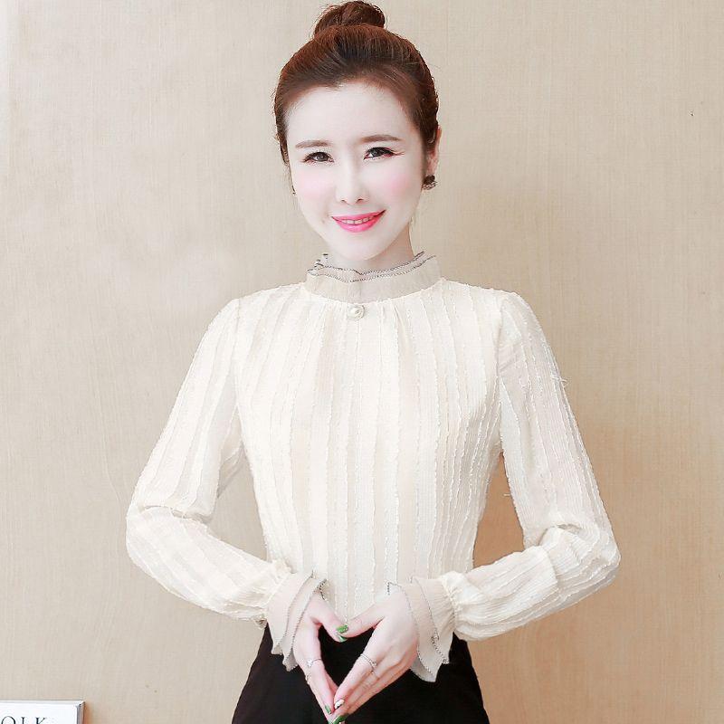 Lace and Fleece Base Layer Shirt, Petite Warm Little Shirt for Autumn and Winter, Fashionable and Stylish Loose Top for Women, Elegant Shirt