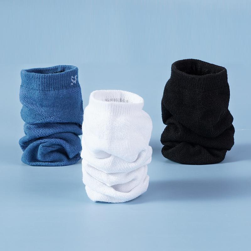 Herren Sport Kurze Socken 5 Paar Niedrig geschnitten Atmungsaktiv Feuchtigkeitsabsorbierend Geruchshemmend Leicht Bequem Schwarz Weiß Grau Gemischtes Pack