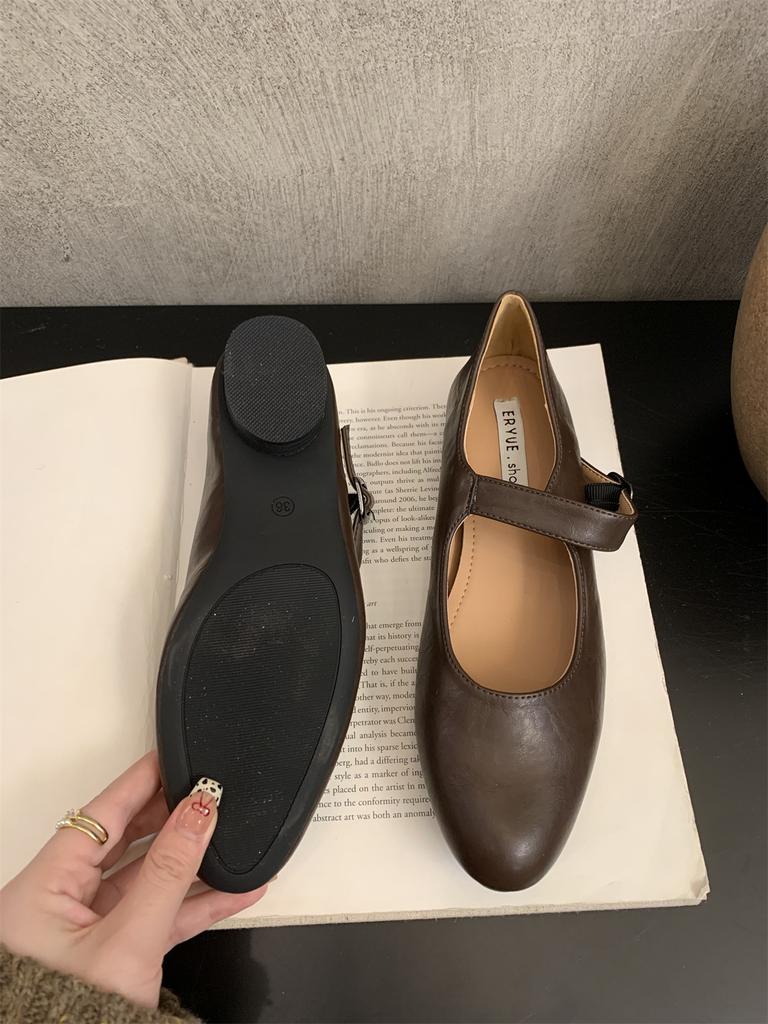 Retro Comfort Ballet Shoes Female Casual Daily Low Heel Loafers Luxury Buckle Strap Ladies Flats Mary Janes Shoes Party Pumps