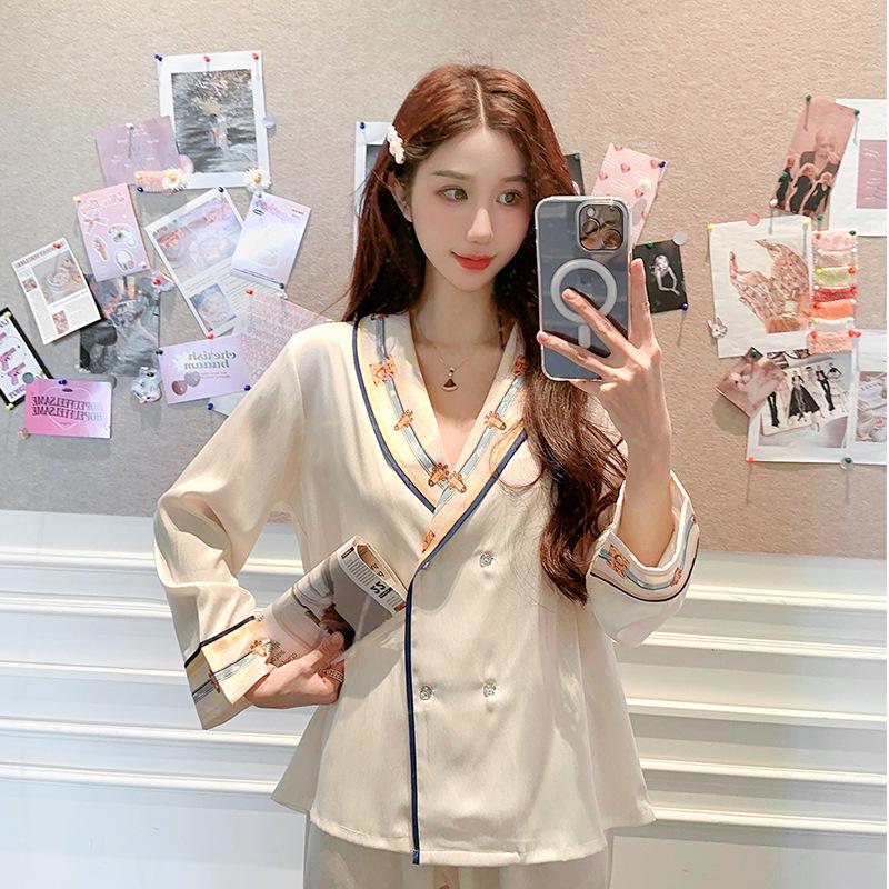 

2025 Spring Women s Herringbone Pajamas - High-End, Light Luxury, Double-Breasted, Fashionable, Long Sleeve, Comfortable Home Wear Set Medium