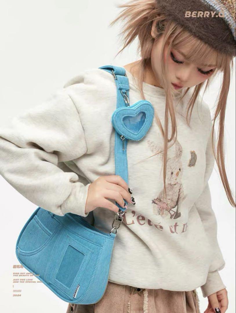 

[USED] Ita bag, doll bag, badge pouch, colored paper, poster, Oshikatsu, boat-shaped + heart-shaped blue-green