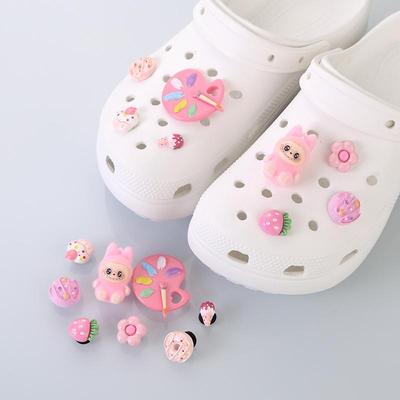 DIY 3D Cartoon Shoe Flower Buckles: Cute Hole Decorations & Detachable Accessories