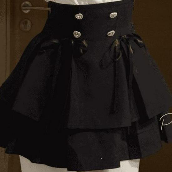 Completo due pezzi: Top in chiffon giapponese con maniche a tromba e gonna estiva attillata