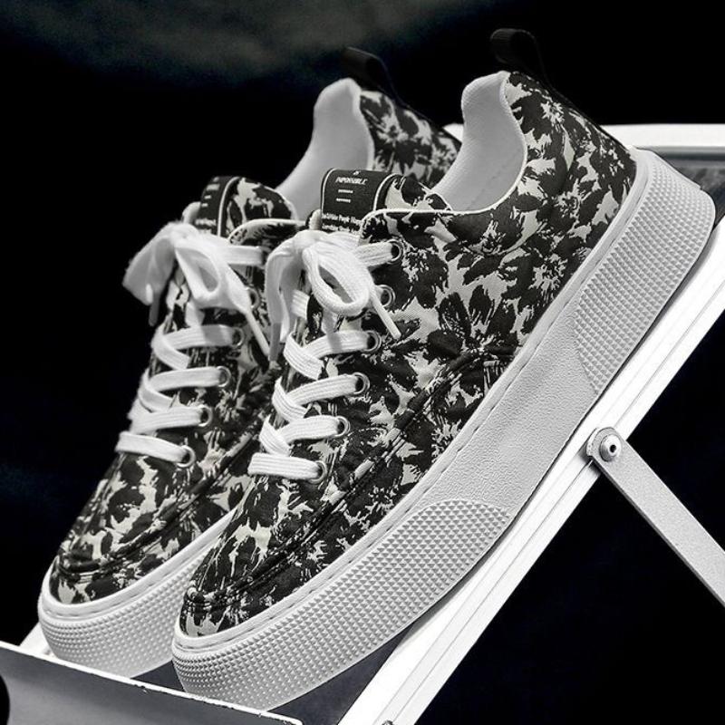 Men Sneakers Designer Shoes Man's Breathable Canvas Casual Shoes Comfortable Trend Board Flat Bottomed Shoes for Men zapatos