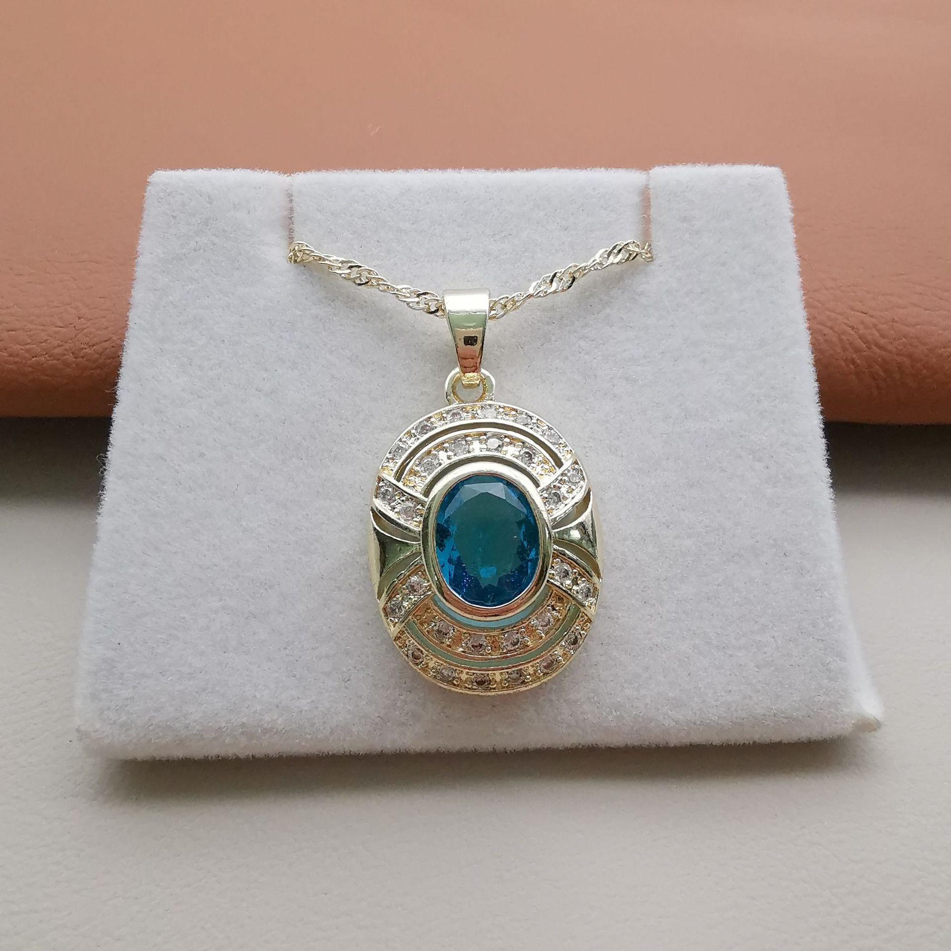 

Micro inlaid zircon necklace with European and American style design versatile pendant trendy luxurious fashionable and colorfast for women