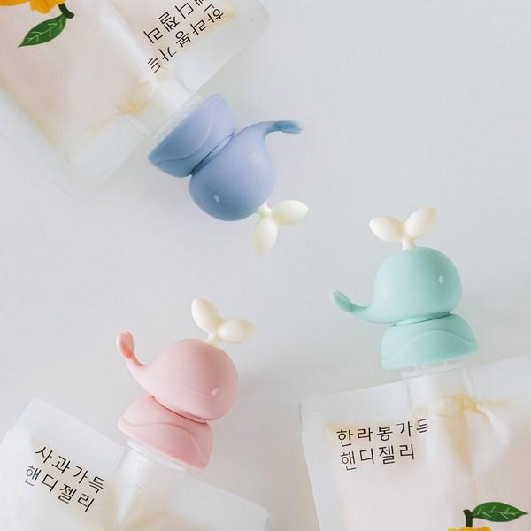 Fergie baby food pouch topper whale cap 2-piece set, pink + mint, 1 set