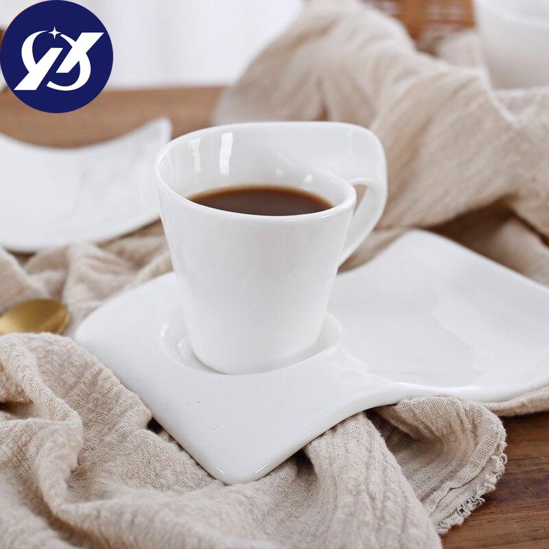 1/3 Sets Keramik-Kaffeetasse mit gewellter Untertasse und Löffel-Set, europäischer kleiner Luxus-Milchbecher für Paare, W te Porzellan, Büro-Teetasse, Trinkgeschirr