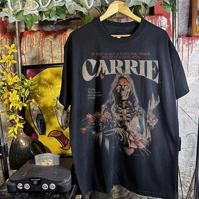 Carrie Cult Filmes de Terror Halloween Retro Nostalgia | Camiseta Vintage