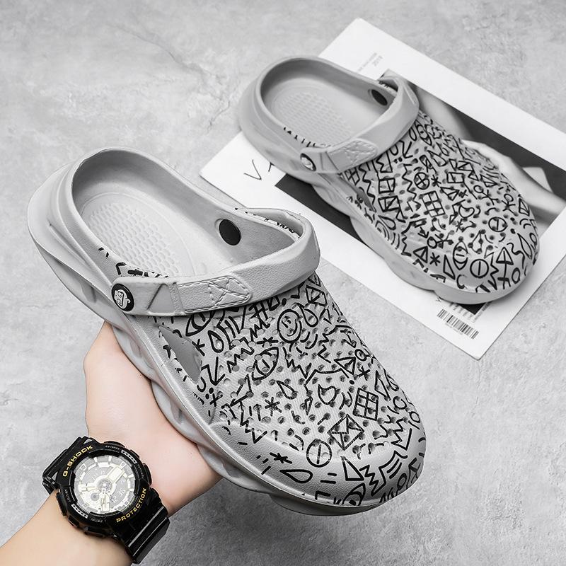 

Сандалии мужские трендовые уличные туфли пляжная обувь мужская индивидуальность новые дырочные туфли мужские тапочки мужские 38