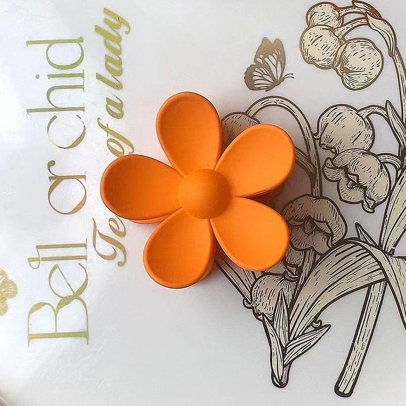 Milk Coffee Flower Claw Hair Clip - Five-Petal Cute Updo & Ponytail Accessory