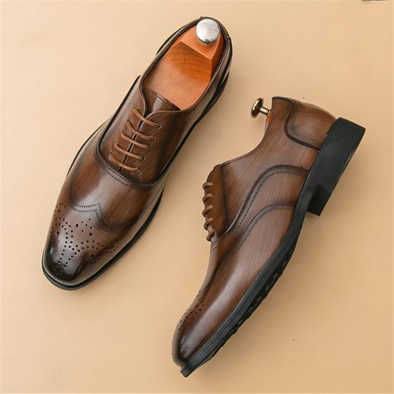 New Designer Gentleman Business Pointed Lace Up Brogues Oxford Shoes for Men Wedding Dress Homecoming Formal Wedding Footwear