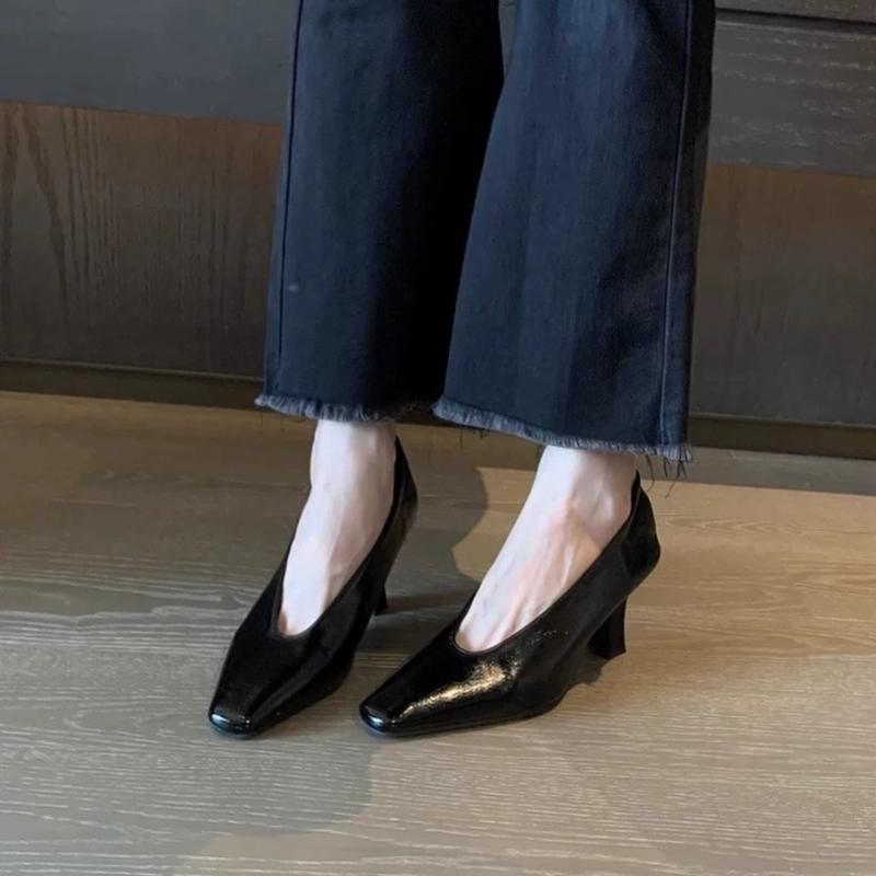 New Women Pointed Toes Loafer Fashion Shallow Mouth Ladies Elegant Casual Soft Sole Flats Shoes Women's Sweet Style Shoes