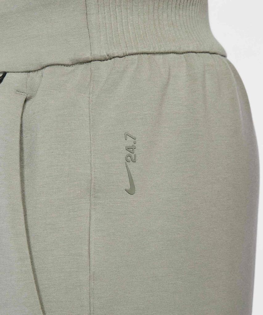 NIKE 24.7 Impossible Soft Dry Fit Pants M - Light Army/Steel Green / Hq6971-320