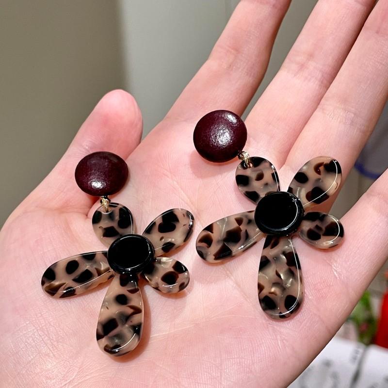 Natural tiger's eye stone series stud earrings for women Maillard exquisite retro earrings niche light luxury high-end temperament earrings
