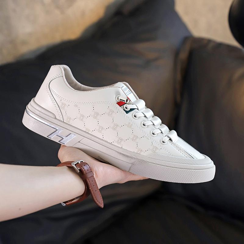 Fashion Men's Sneakers 2024 New Breathable White Shoes Korean Version Trendy Flat Bottomed Casual Comfort Anti Slip Skateboard Shoes