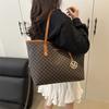 Fashion High Sense Underarm Bag Women's New Trendy Women's Bag Shoulder Bag Large Capacity Commuting Versatile Hand Carry Tote Bag