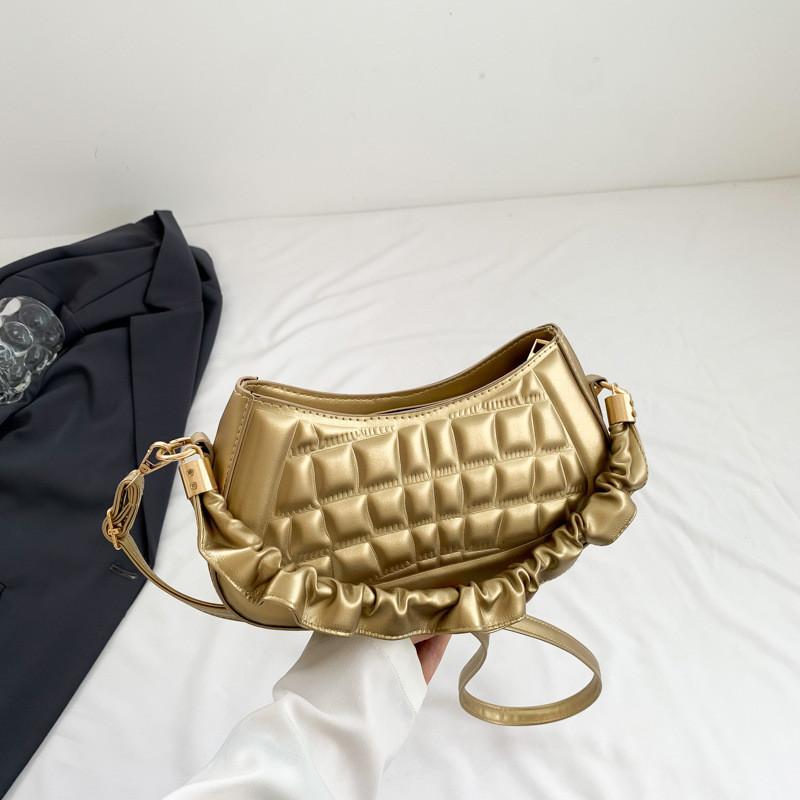 Chic Trendy Baguette Bag 2023 Summer Fashionable Handbag For Women Simple Shoulder Bag золотой