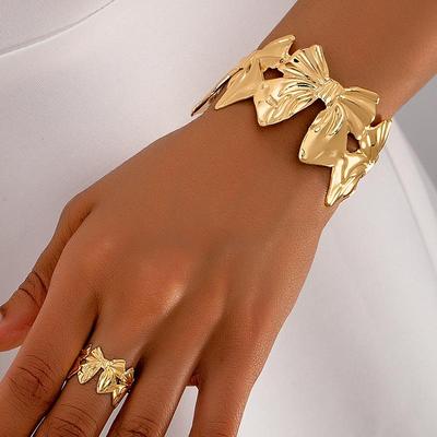 Elegante Bracciale Metallico Regolabile con Fiocco per Donna - Stile Europeo e Americano