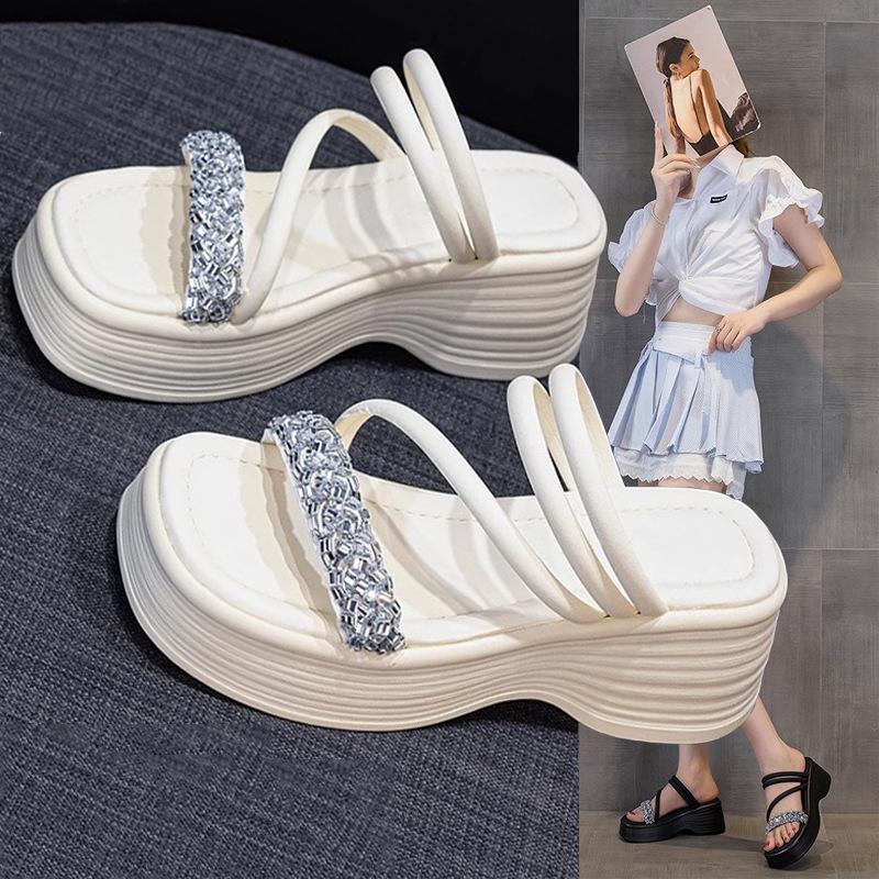 Versatile Beach Shoes, Rhinestone Slippers, Muffin Platform Sandals 2025 New Fashion Summer Height Increase Word New Chinese Style