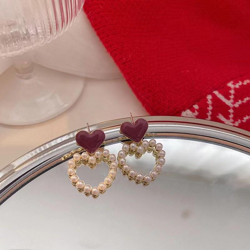 Trendy 2025 Hong Kong-Style Retro French Pearl Earrings for Women