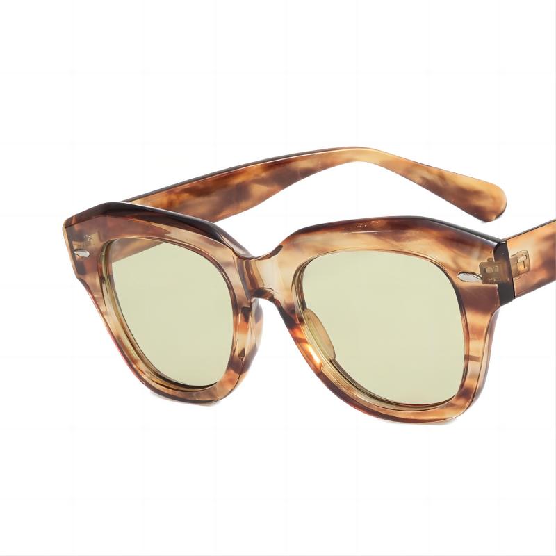 Irregular Rivets Sunglasses New Beach Excursion Uv Sunglasses Outdoor Riding Sunglasses Fashion Trend Wear Business Casual