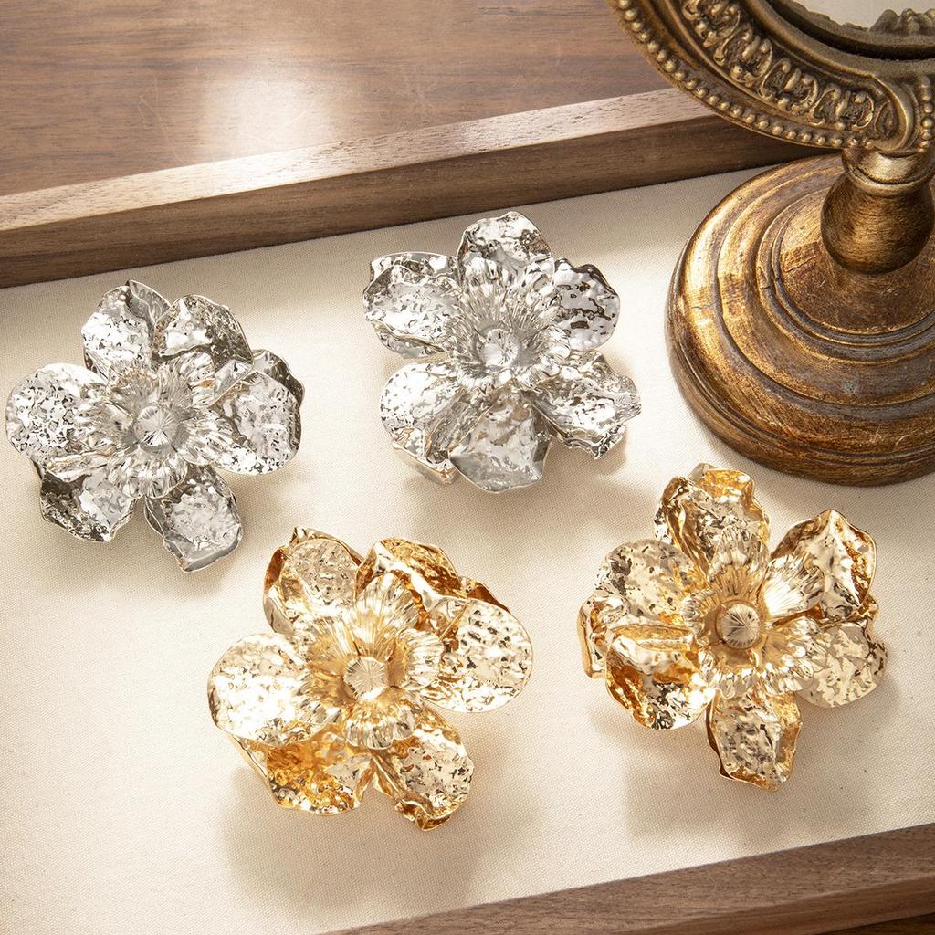 Retro Three-Dimensional Flower Metal Stud Earrings