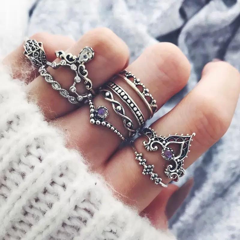 Retro Floral Carved Multi-Piece Stacking Ring Set