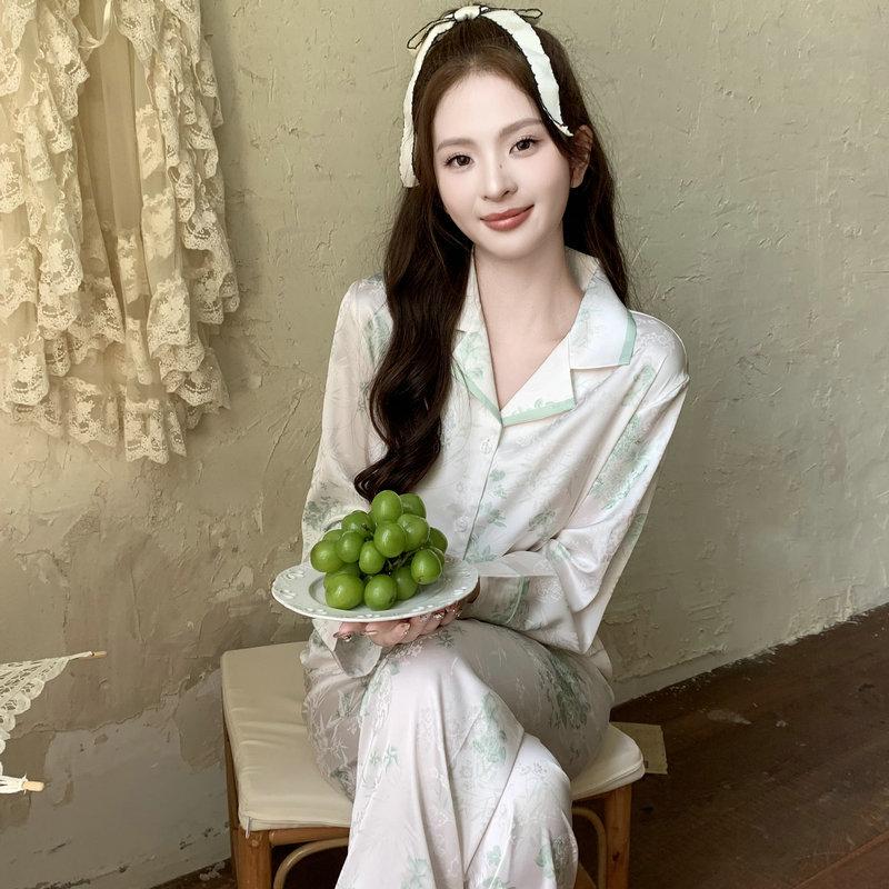 

Новая жаккардовая высококачественная пижама из ледяного шелка для женщин на весну и осень, легкая роскошная верхняя одежда в стиле ленивой одежды для дома L бежевый