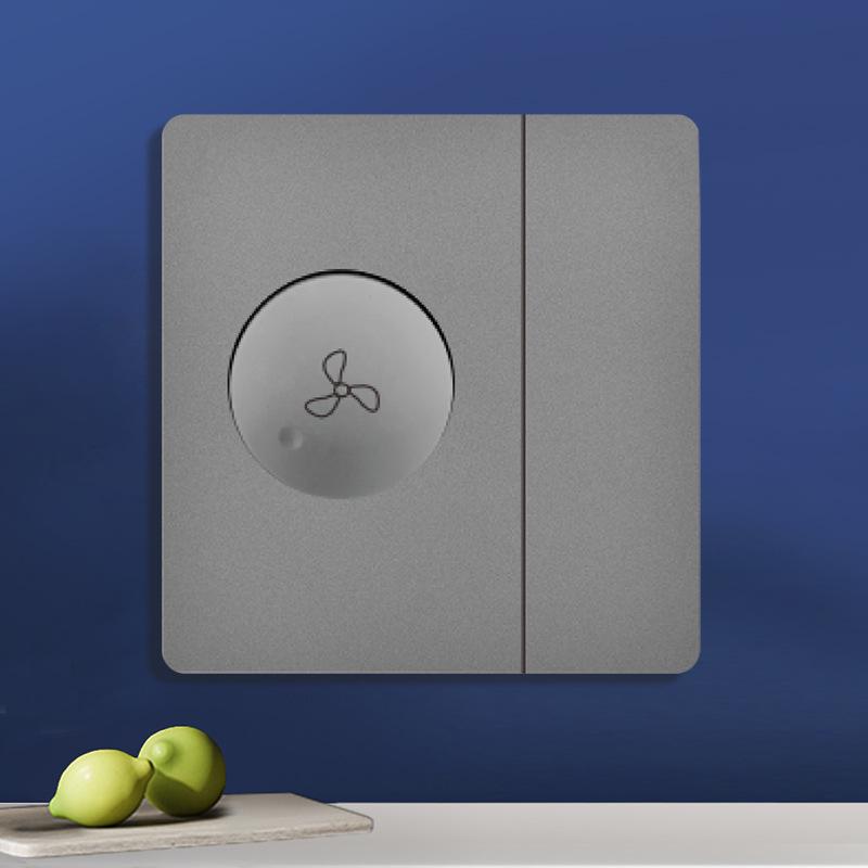 Priză UK 13A pentru perete gri cu încărcător Type-C și USB