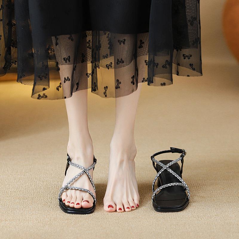 

Туфли на толстом каблуке с открытым носком, женские, новые, темпераментные, универсальные, со стразами, сандалии 40 чёрный