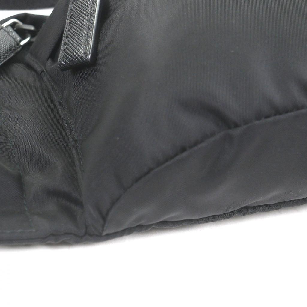 Great PRADA Sling bag Triangle Logo Triangle Plate Waist Pouch Shoulder Bag Used