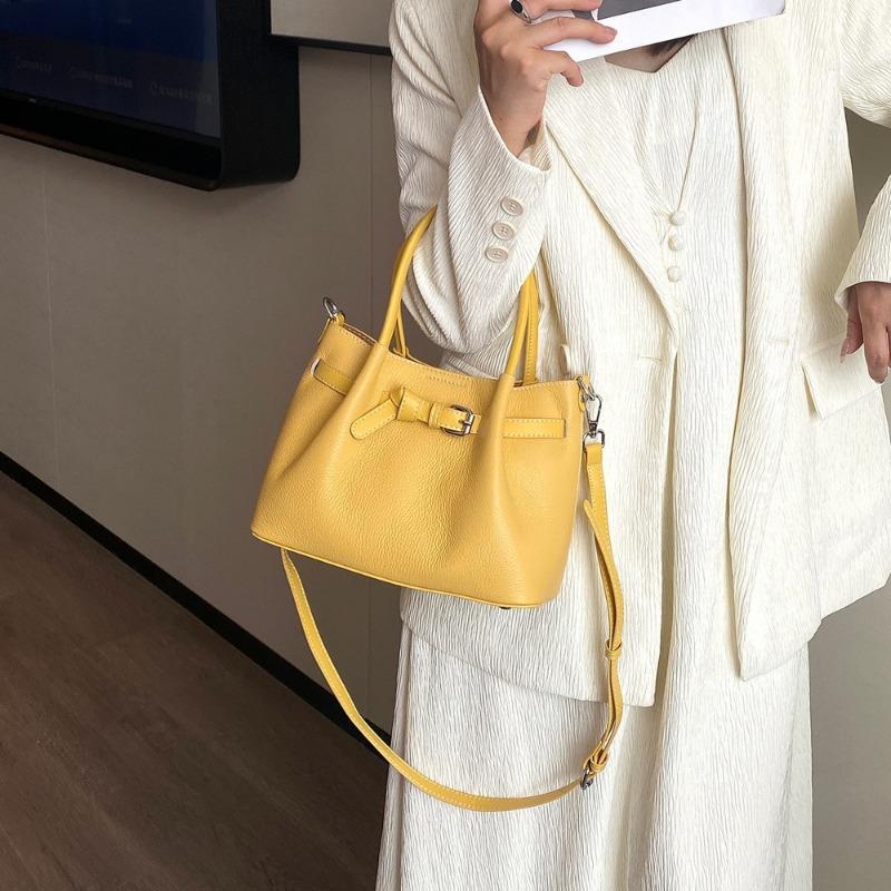 A Genuine Leather Versatile Crossbody Casual Hand-held Pleated Tote Bag