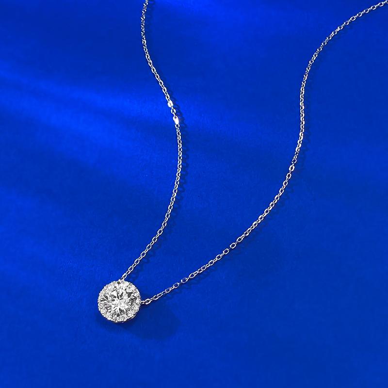 Classic 7Mm Round Diamond Circle Necklace Elegant Pendant