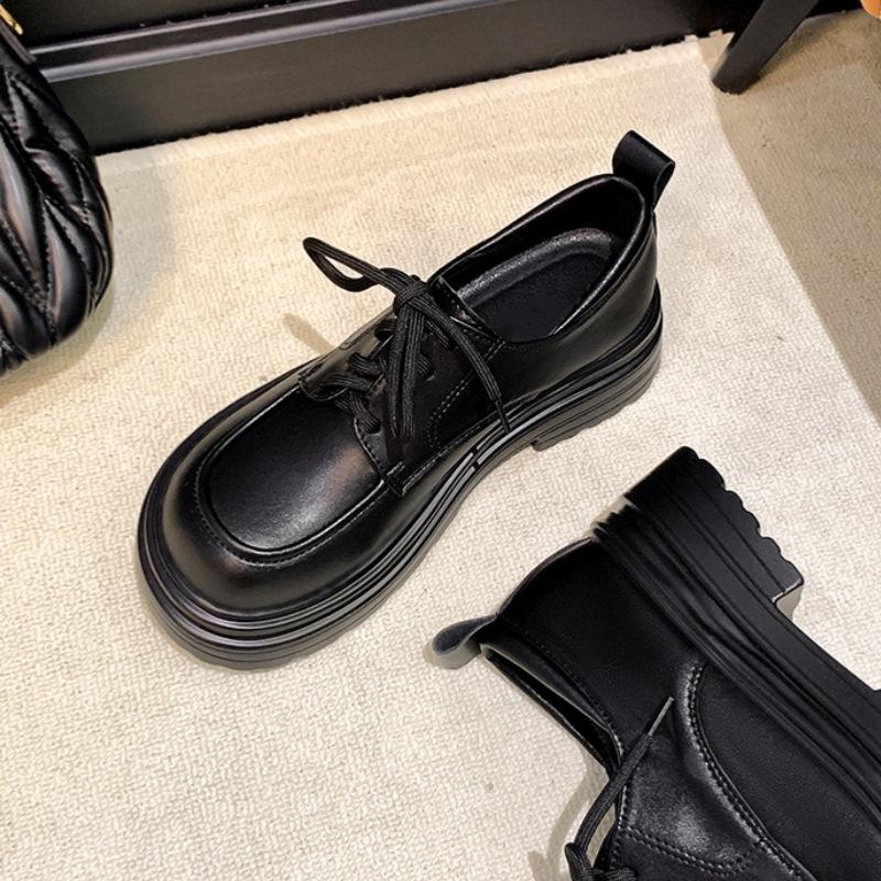 Spot Second Hair~ 2025 New Retro Black Single Shoes Women's Leather Thick-soled Versatile British Style Lace-up Small Leather Shoes.