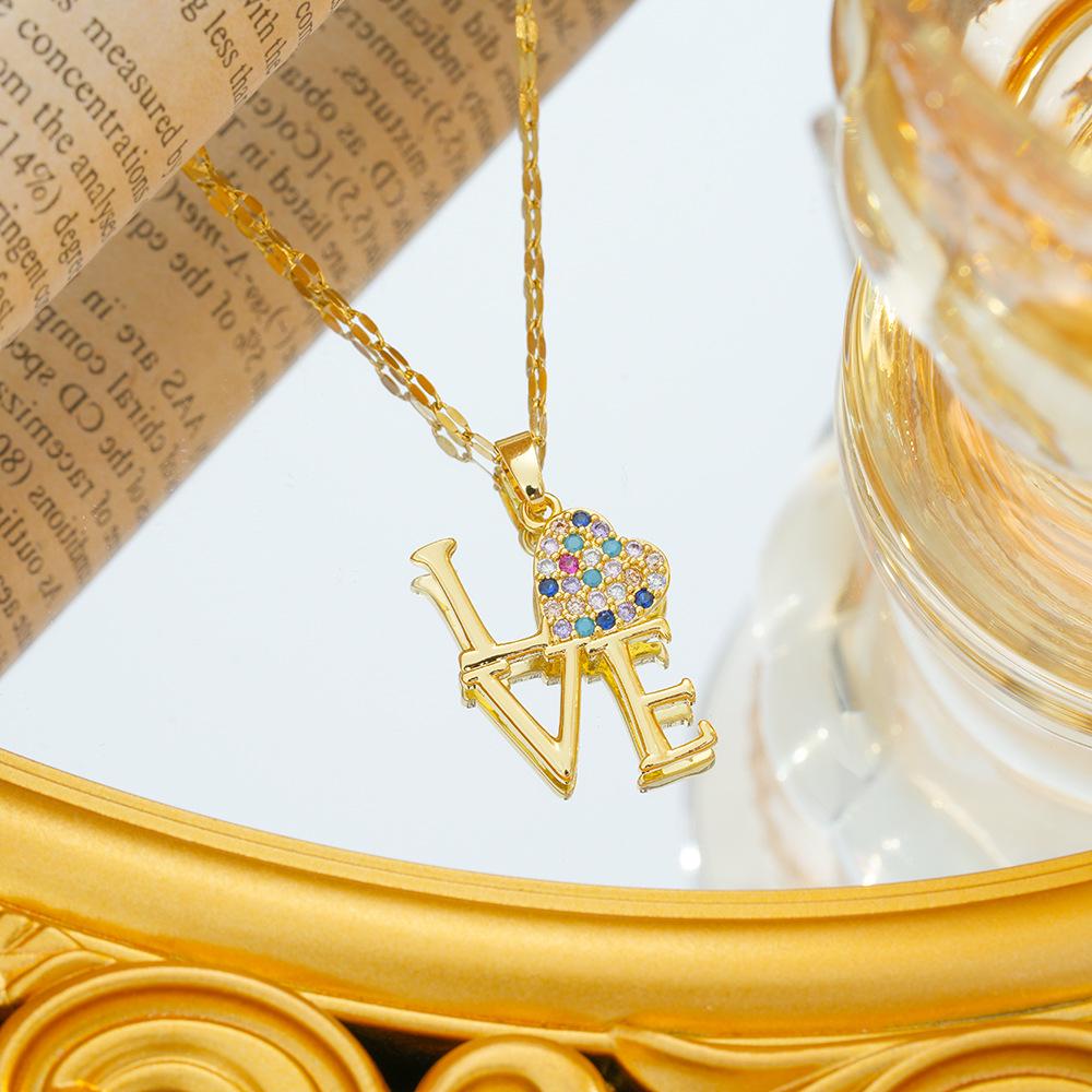 Titanium Steel Non-fading Necklace - European & American Style, Light Luxury, Versatile Korean Fashion, Perfect for Women and Girlfriend Gifts.