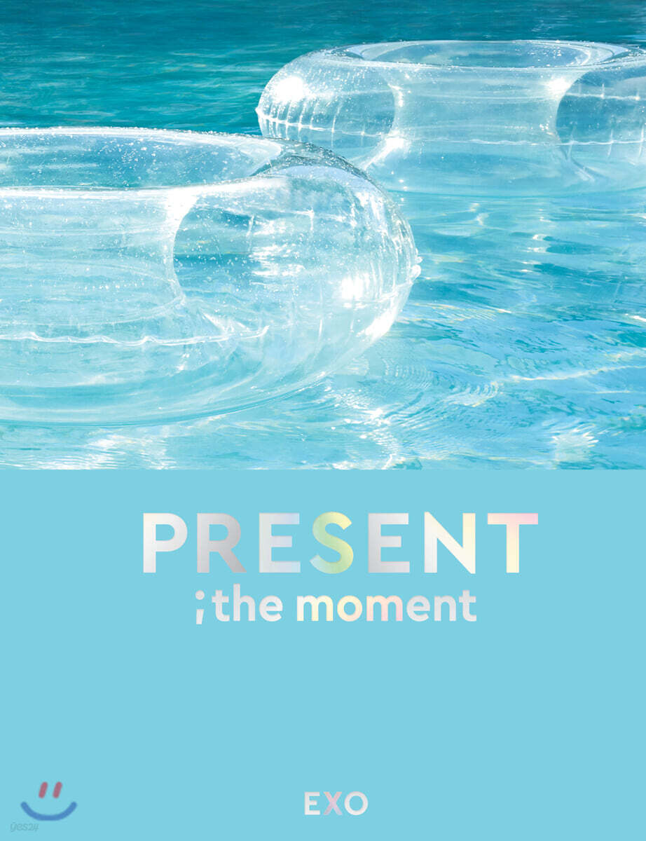 

EXO - PRESENT; the moment [Photobook]