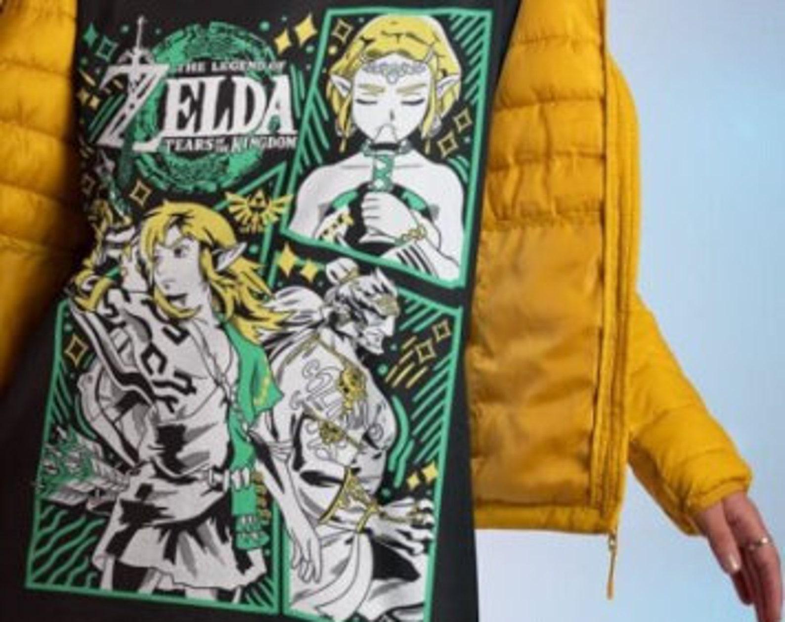 Legend of Zelda Link Shirt - Zelda shirt- Zelda gift- Triforce Tshirt - Hylian Crest Shirt - Zelda T-shirt, Zelda Gift, Zelda Gifts 3XL