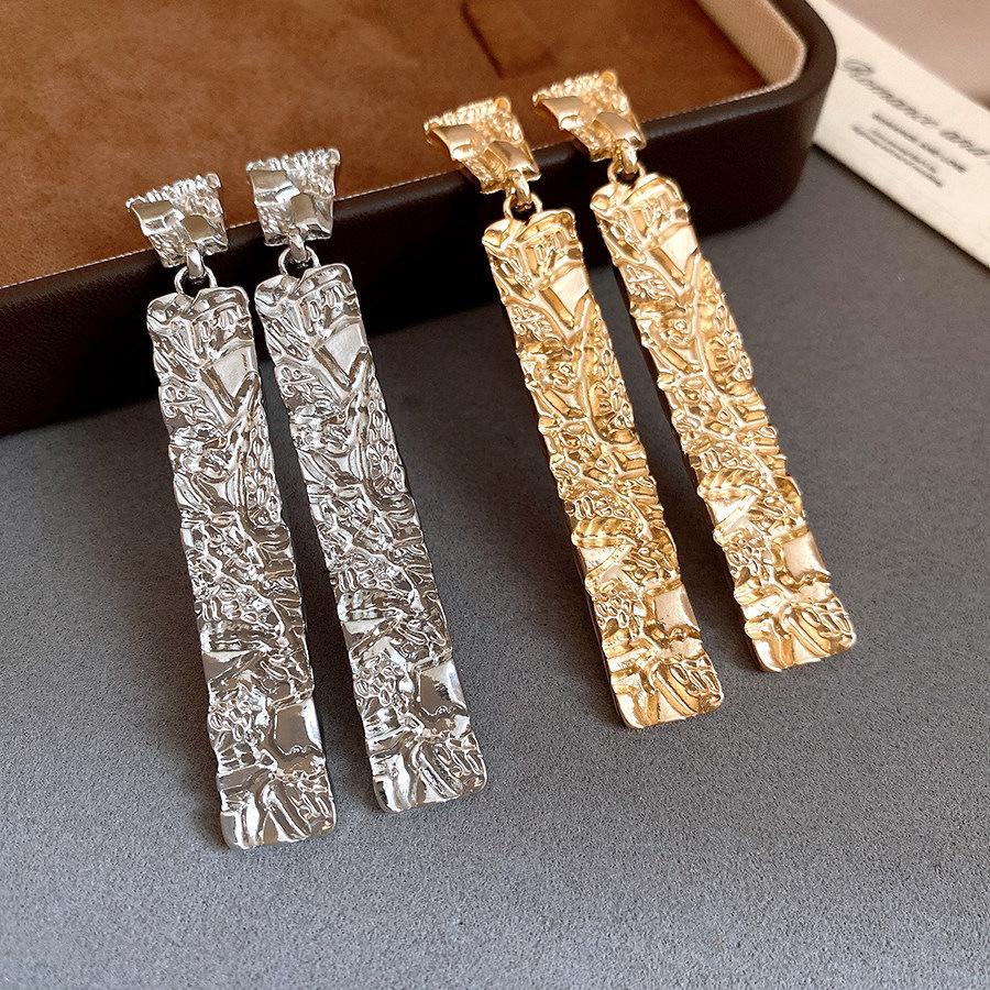 European & American High-End Metal Pleated Rectangular Dangle Stud Earrings - 2026 Fashionable Women's Style