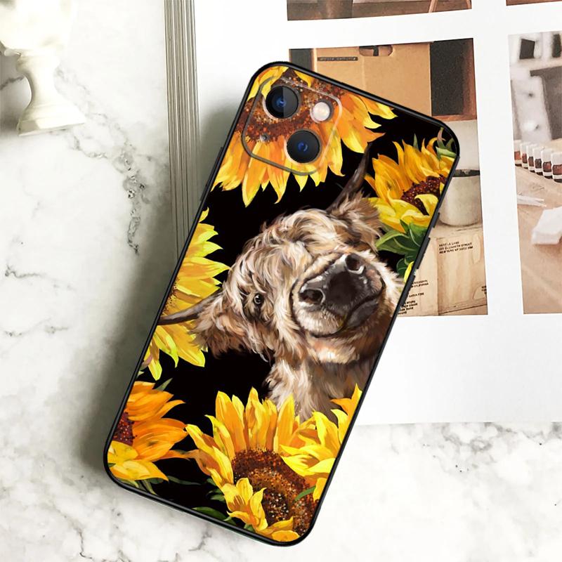 

Highland Cows Phone Case For iPhone 17 16 14 13 12 11 15 Pro Max Plus 12 13 Mini 16e 17 Air Cover Coque iPhone 17Pro MAX