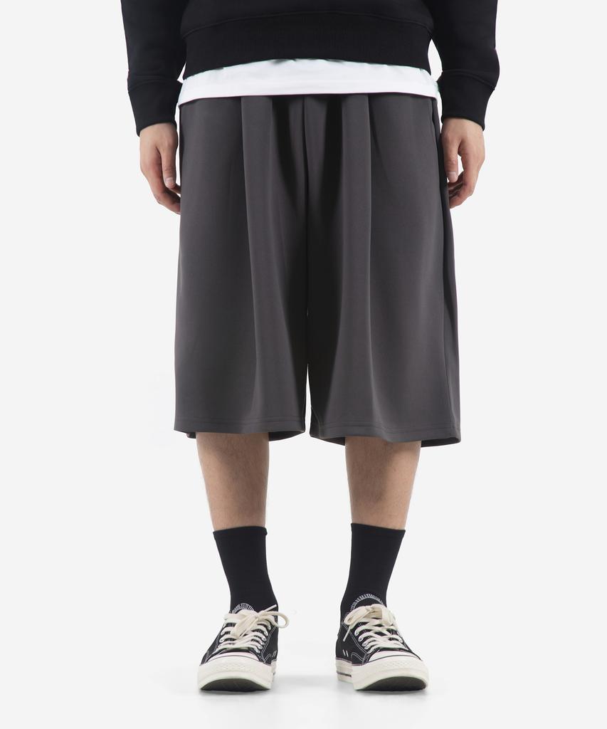 Beokeuldaun Comfort One-Pleat Long Wide Bermuda Sweatpants (Charcoal)